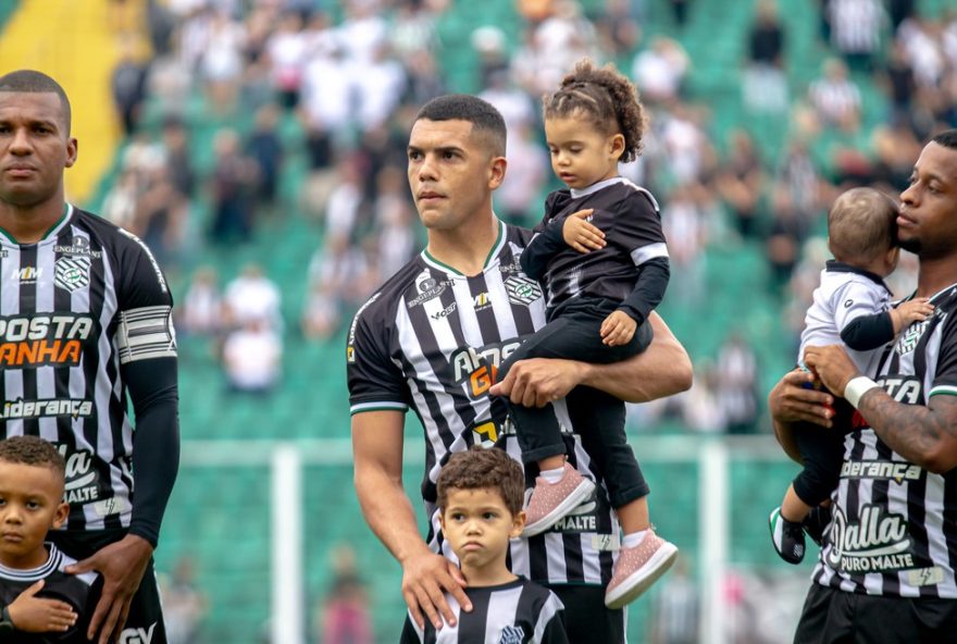 jhony-douglas2C-ex-figueirense2C-e-a-nova-contratacao-do-joinville-para-2026.-acompanhe-sua-trajetoria-e-reforcos-do-time jhony-douglas2C-ex-figueirense2C-e-a-nova-contratacao-do-joinville-para-2026.-acompanhe-sua-trajetoria-e-reforcos-do-time