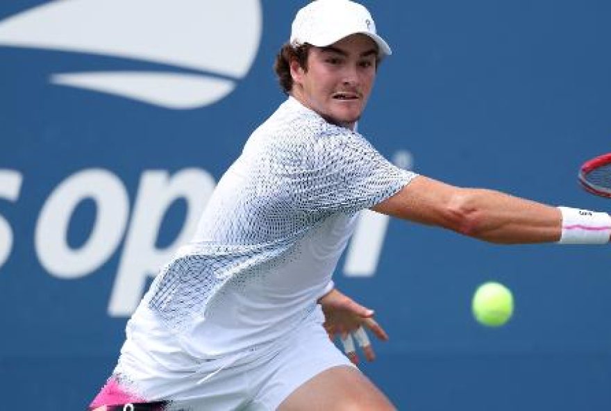 joao-fonseca-cai-para-22o-do-mundo-e-se-despede-na-2a-rodada-do-us-open