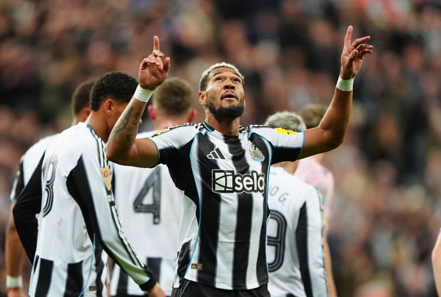 joelinton-brilha-na-vitoria-do-newcastle-pela-copa-da-liga-inglesa3A-dois-gols-e-classificacao-garantida