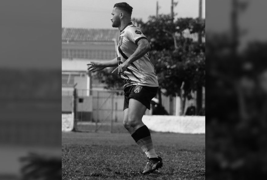 jogador-morre-apos-mal-subito-em-partida-de-futebol-society-no-parana jogador-morre-apos-mal-subito-em-partida-de-futebol-society-no-parana
