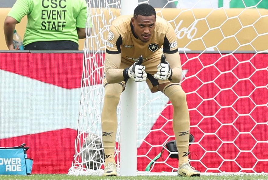 john-valoriza-campanha-do-botafogo-na-copa-de-clubes-apesar-da-eliminacao-no-confronto-com-o-palmeiras3A-22caimos-de-cabeca-erguida22