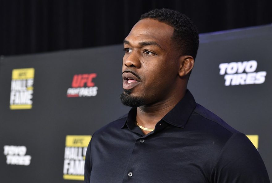 jon-jones-desmente-presidente-do-ufc-e-revela-detalhes-das-negociacoes-para-lutar-na-casa-branca jon-jones-desmente-presidente-do-ufc-e-revela-detalhes-das-negociacoes-para-lutar-na-casa-branca
