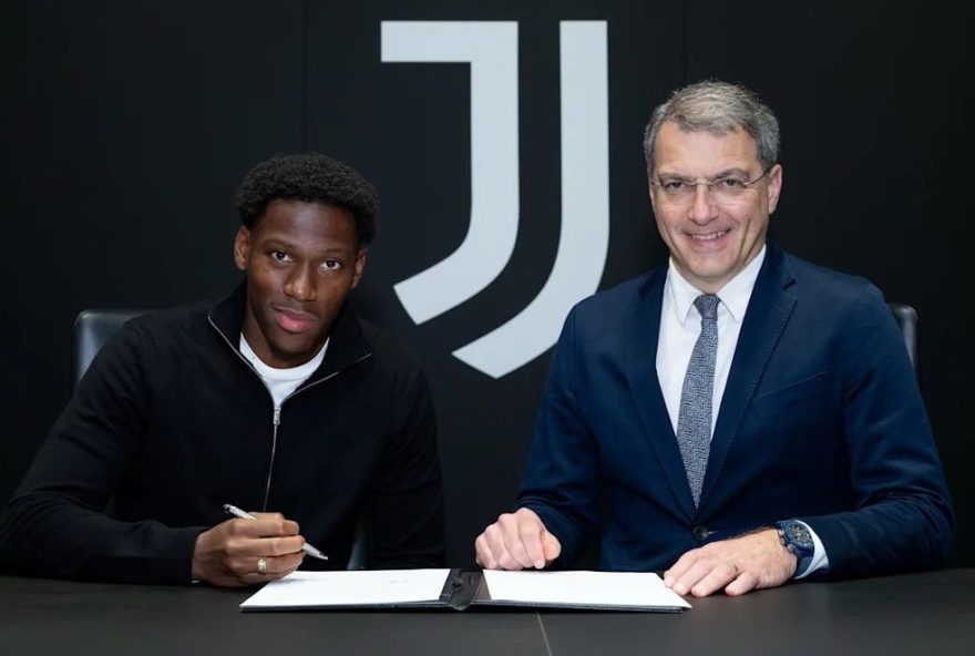 jonathan-david-chega-a-juventus-para-reforcar-ataque-e-brilhar-na-serie-a