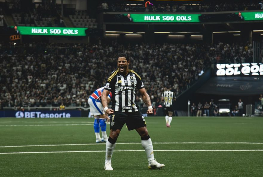 jorge-sampaoli-elogia-hulk-antes-da-final-da-copa-sul-americana3A-22chave-para-a-vitoria-do-atletico-mg22