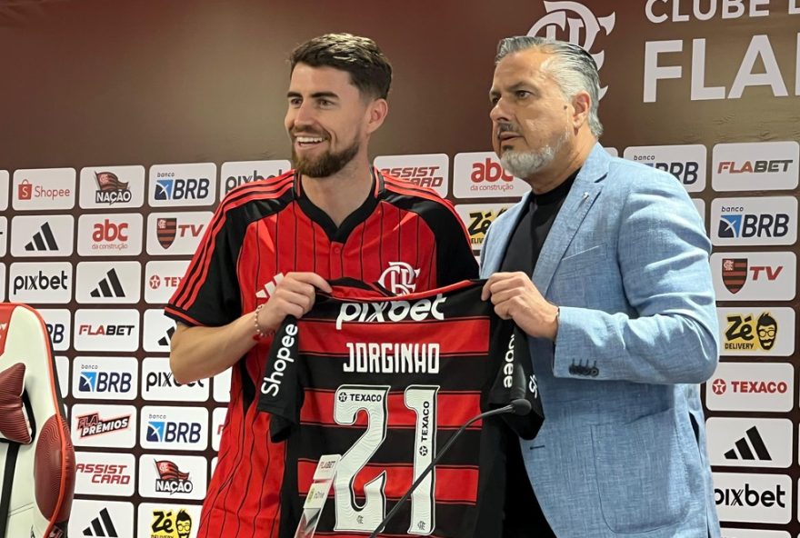 jorginho-e-apresentado-no-flamengo-e-surpreende-ao-falar-sobre-retorno-ao-brasil