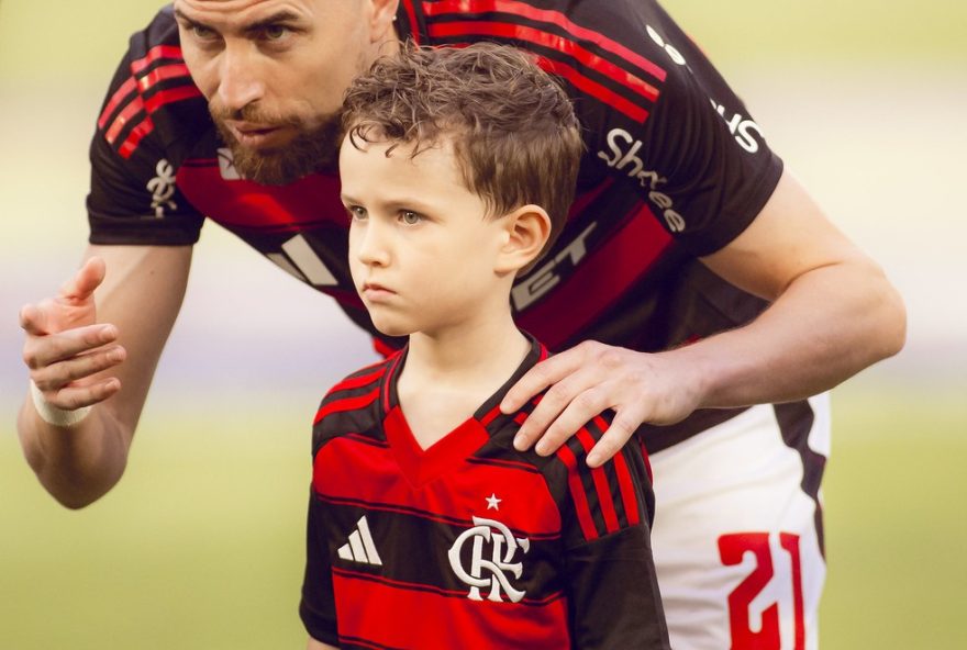 jorginho-estreia-no-brasil-com-vitoria-pelo-flamengo-no-maracana3A-22energia-incrivel22