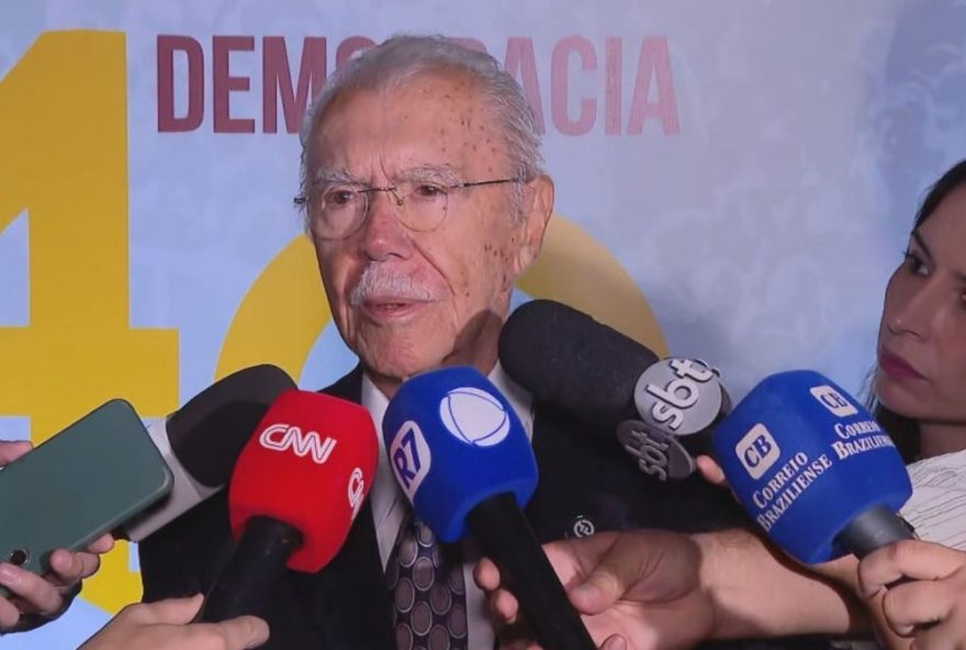 jose-sarney-alerta-sobre-importancia-de-proteger-a-democracia-no-brasil