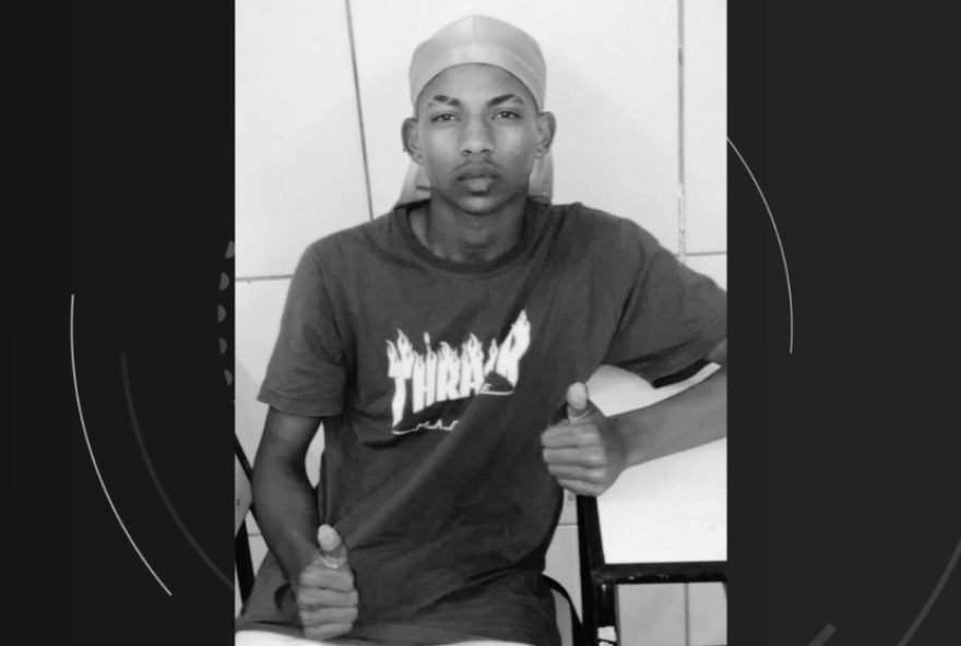 jovem-de-19-anos-e-encontrado-morto-com-marcas-de-tiros-em-trilha-de-mata-em-ipaba3A-diario-do-estado