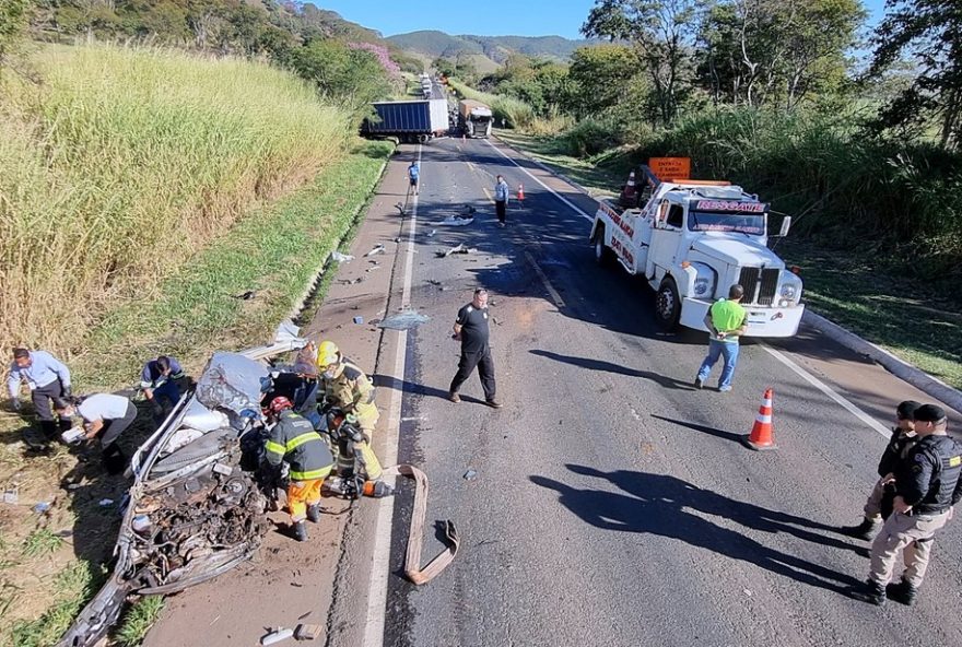 jovem-de-24-anos-morre-em-acidente-fatal-na-mg-050-em-passos2C-mg3A-alerta-para-seguranca-no-transito