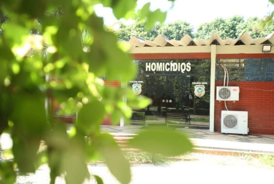 jovem-de-24-anos-morre-esfaqueado-apos-briga-de-bar-em-goiania3A-policia-investiga-o-caso