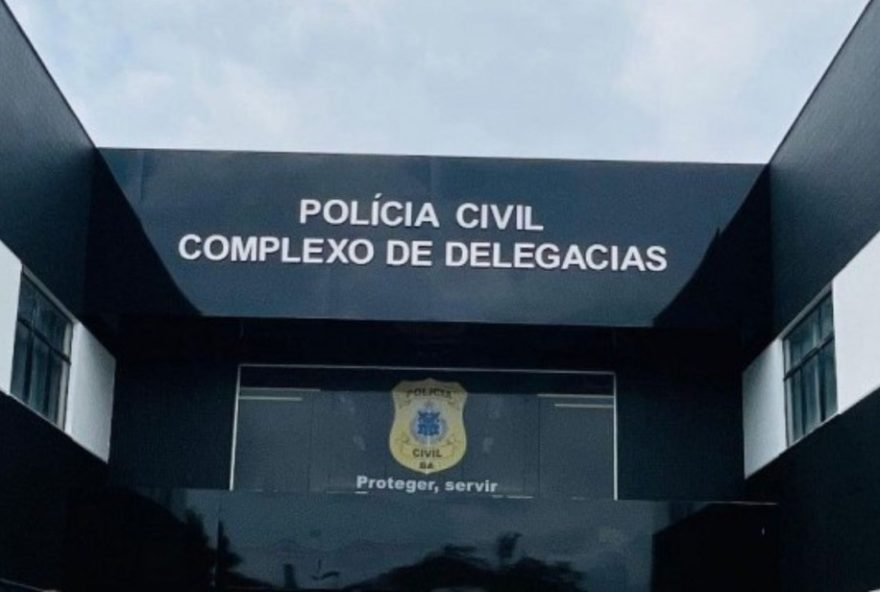 jovem-e-assassinado-a-tiros-em-bar-na-bahia3B-companheira-e-clientes-presenciam-crime