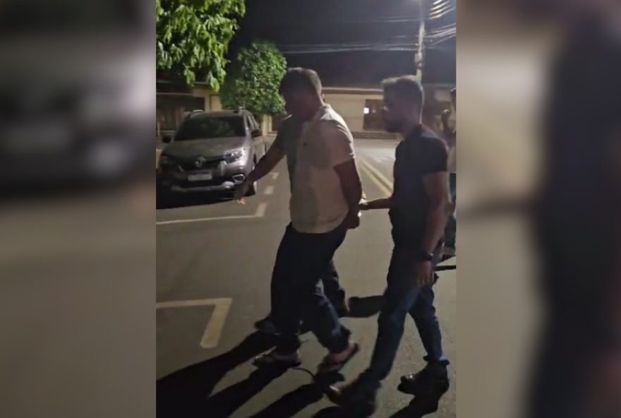 jovem-e-detido-apos-agressao-resultar-em-morte-em-posto-de-combustiveis-em-votuporanga2C-sp