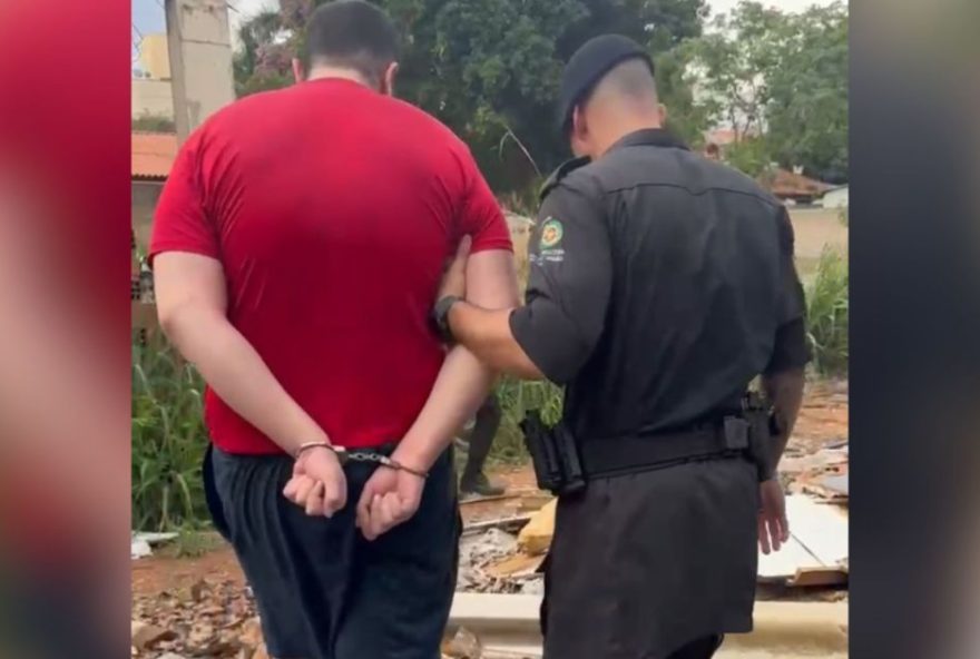 jovem-e-preso-apos-cometer-ataque-com-machado-em-goiania-inspirado-em-serie-de-tv