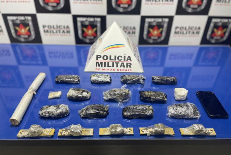 jovem-e-preso-com-drogas-escondidas-em-geladeira-durante-operacao-da-pm-em-pirapora3A-apreendidos-haxixe2C-maconha-e-cocaina
