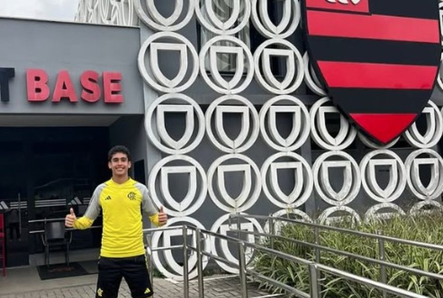 jovem-goleiro-fillype-gomes-se-destaca-em-sp-e-e-transferido-para-o-flamengo3A-video