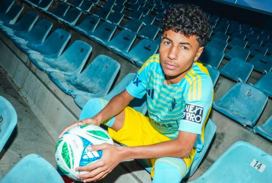 jovem-jogador-brasileiro-assina-contrato-profissional-com-philadelphia-union-na-mls-aos-15-anos3A-conheca-mais-sobre-willyam-ferreira