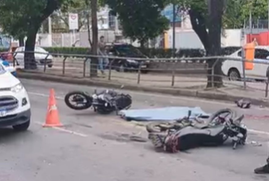 jovem-morre-atropelado-por-onibus-em-acidente-com-motos-em-niteroi2C-rj3A-duas-mulheres-feridas.-comocao-na-regiao-e-apelo-por-conscientizacao-no-transito