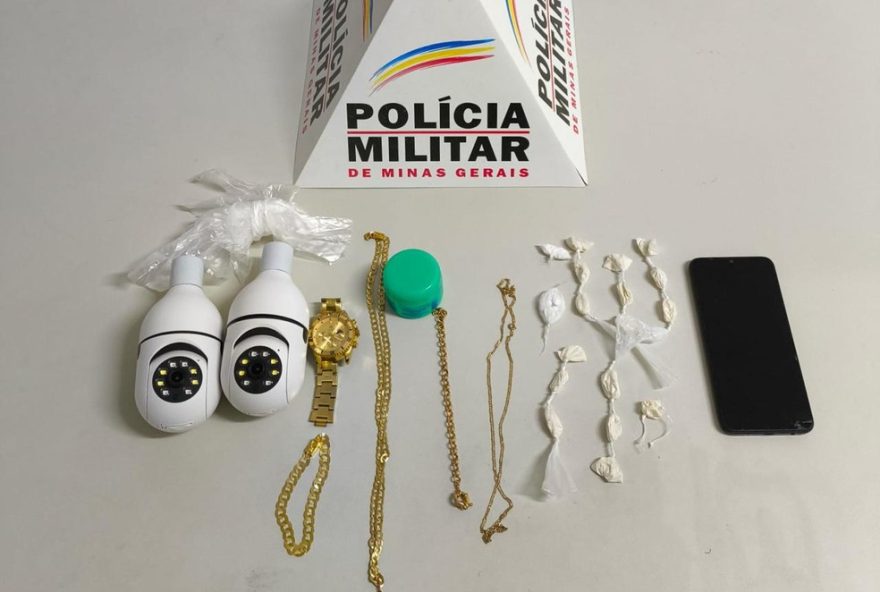 jovem-preso-por-trafico-de-drogas-apos-agredir-companheira-gravida-em-governador-valadares