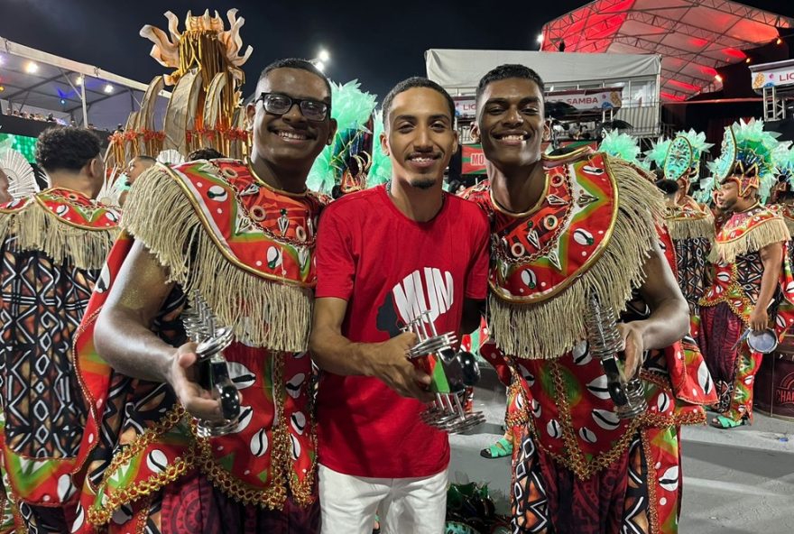 jovens-ritmistas-tocam-em-mais-de-3-escolas-de-samba3A-o-segredo-e-o-treino jovens-ritmistas-tocam-em-mais-de-3-escolas-de-samba3A-o-segredo-e-o-treino