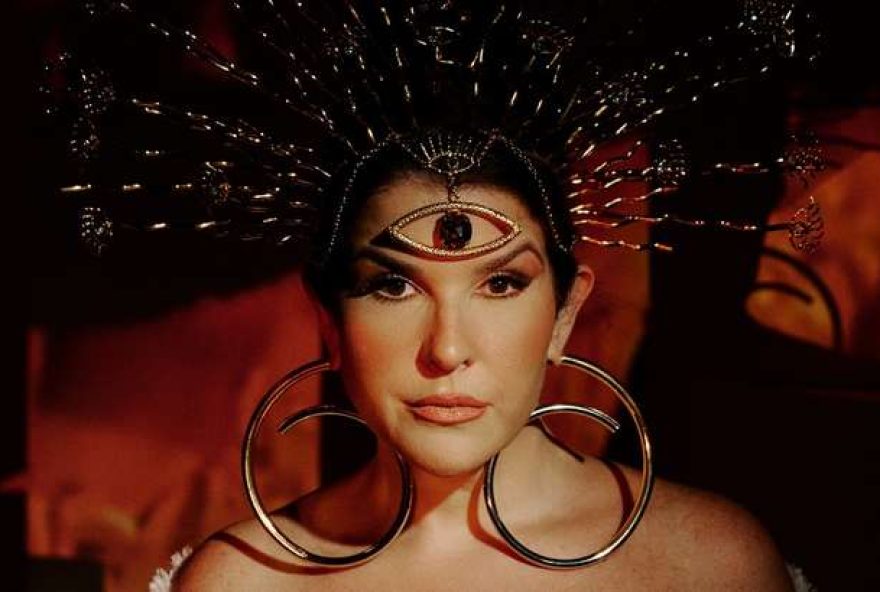 ju-ferraz3A-empresaria-poderosa-revela-os-bastidores-do-carnaval-no-reality-show-bloco-da-ju-ferraz-no-camarote-no1 ju-ferraz3A-empresaria-poderosa-revela-os-bastidores-do-carnaval-no-reality-show-bloco-da-ju-ferraz-no-camarote-no1