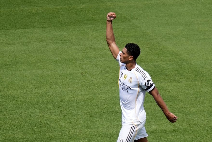 jude-bellingham2C-meia-do-real-madrid2C-passara-por-cirurgia-no-ombro-apos-mundial-de-clubes3A-expectativa-de-rapida-recuperacao