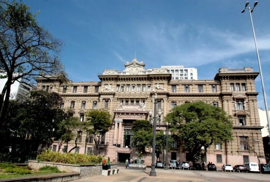 juiz-investigado-por-venda-de-decisoes-e-aposentado-compulsoriamente-pelo-tj-sp