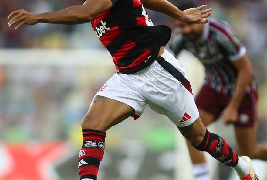 juninho-celebra-gol-do-titulo-carioca-do-flamengo-apos-assistencias-anuladas-resumo-da-final-e-destaque-do-atacante-rubro-negro