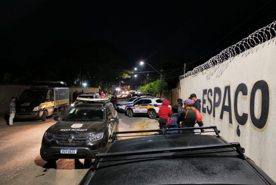 juri-marcado-para-oito-acusados-da-chacina-em-festa-infantil-na-grande-bh3A-criancas-morreram-em-ataque-no-ribeirao-das-neves juri-marcado-para-oito-acusados-da-chacina-em-festa-infantil-na-grande-bh3A-criancas-morreram-em-ataque-no-ribeirao-das-neves