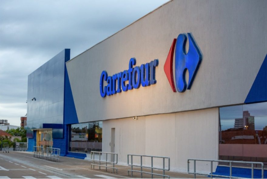 justica-condena-banco-por-abusos-no-cancelamento-de-cartoes-do-carrefour3A-entenda-a-decisao-judicial