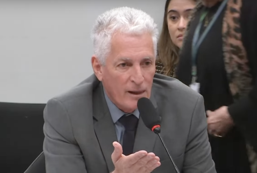 justica-determina-que-deputado-petista-se-retrate-por-compartilhar-montagem-com-bolsonaro-e-vorcaro justica-determina-que-deputado-petista-se-retrate-por-compartilhar-montagem-com-bolsonaro-e-vorcaro