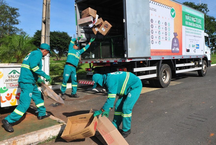 justica-do-trabalho-reconhece-racismo-religioso-em-demissao-de-gari-umbandista-no-df3A-empresa-e-condenada-a-indenizacao-e-vai-recorrer