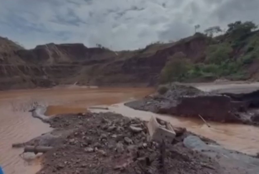 justica-federal-determina-suspensao-de-atividades-da-vale-na-mina-de-fabrica-em-ouro-preto justica-federal-determina-suspensao-de-atividades-da-vale-na-mina-de-fabrica-em-ouro-preto