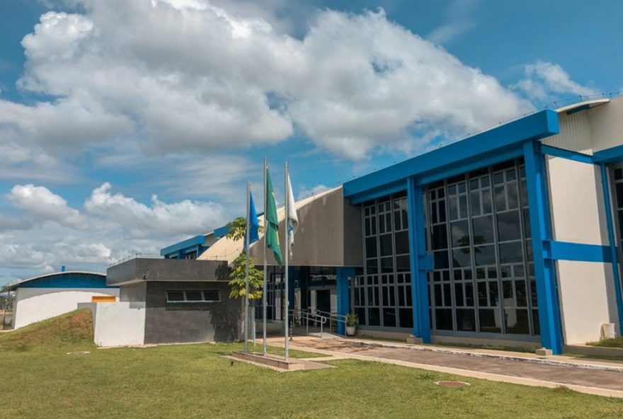 justica-federal3A-anac-deve-garantir-desconto-em-passagens-para-acompanhantes-de-pnaes