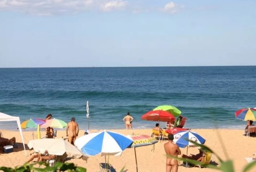 justica-impede-prisao-por-nudez-em-praia-naturista2C-mas-mantem-proibicao-na-praia-do-pinho2C-balneario-camboriu justica-impede-prisao-por-nudez-em-praia-naturista2C-mas-mantem-proibicao-na-praia-do-pinho2C-balneario-camboriu
