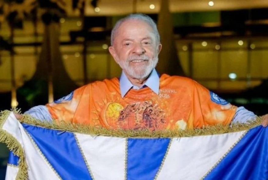 justica-nega-acoes-de-parlamentares-contra-enredo-de-samba-sobre-lula justica-nega-acoes-de-parlamentares-contra-enredo-de-samba-sobre-lula
