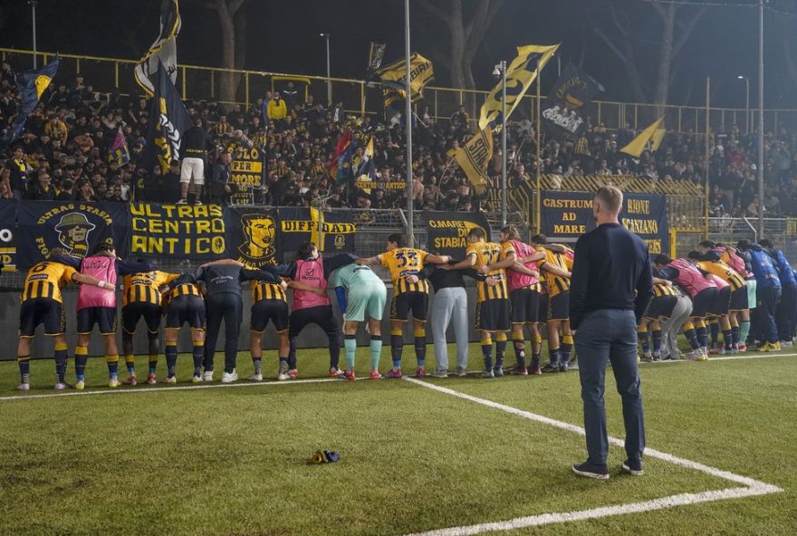 juve-stabia2C-clube-italiano-da-segunda-divisao2C-e-colocado-sob-administracao-judicial-por-suposto-envolvimento-com-a-mafia3A-entenda-a-situacao