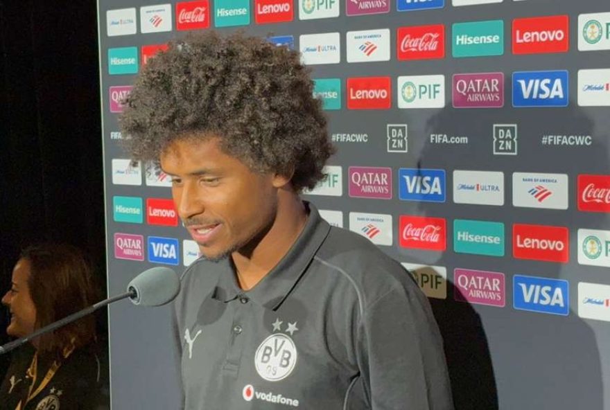 karim-adeyemi-do-borussia-dortmund-se-prepara-para-duelo-decisivo-contra-monterrey-nas-oitavas-da-copa-do-mundo-de-clubes