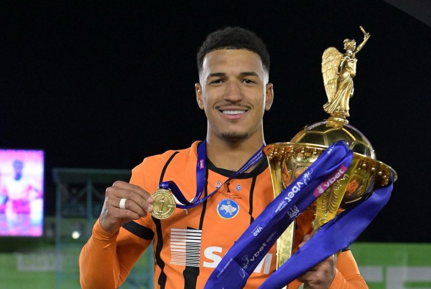 kaua-elias3A-da-camisa-9-do-fluminense-ao-sucesso-no-shakhtar-donetsk