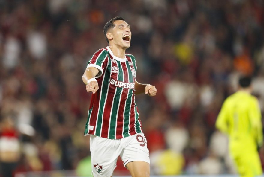 kevin-serna-busca-marcas-de-arias-e-conca-no-fluminense3A-em-busca-da-libertadores