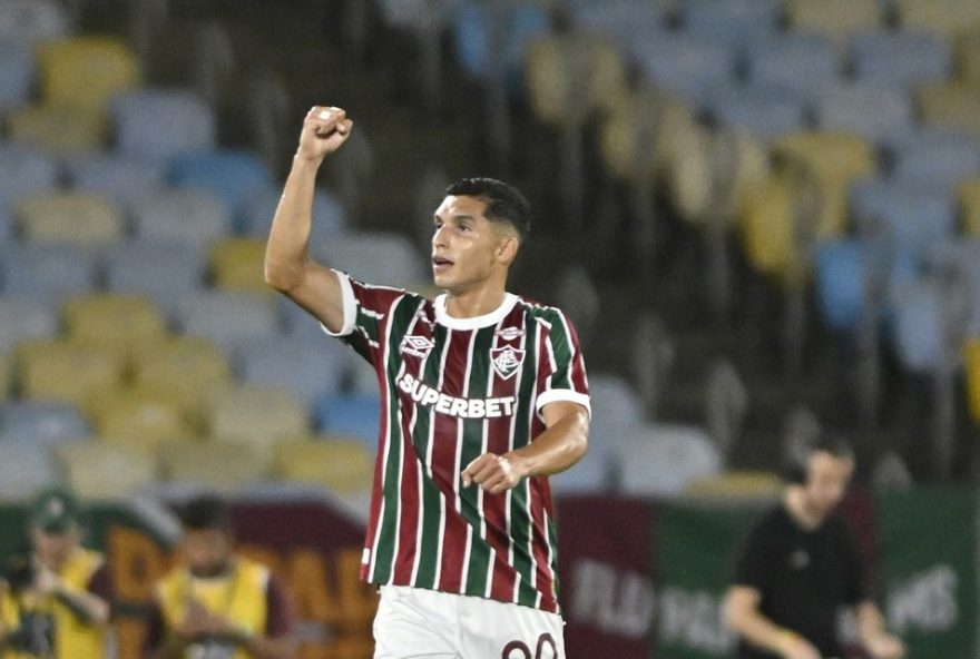 kevin-serna-lidera-fluminense-em-participacoes-de-gols-na-era-zubeldia