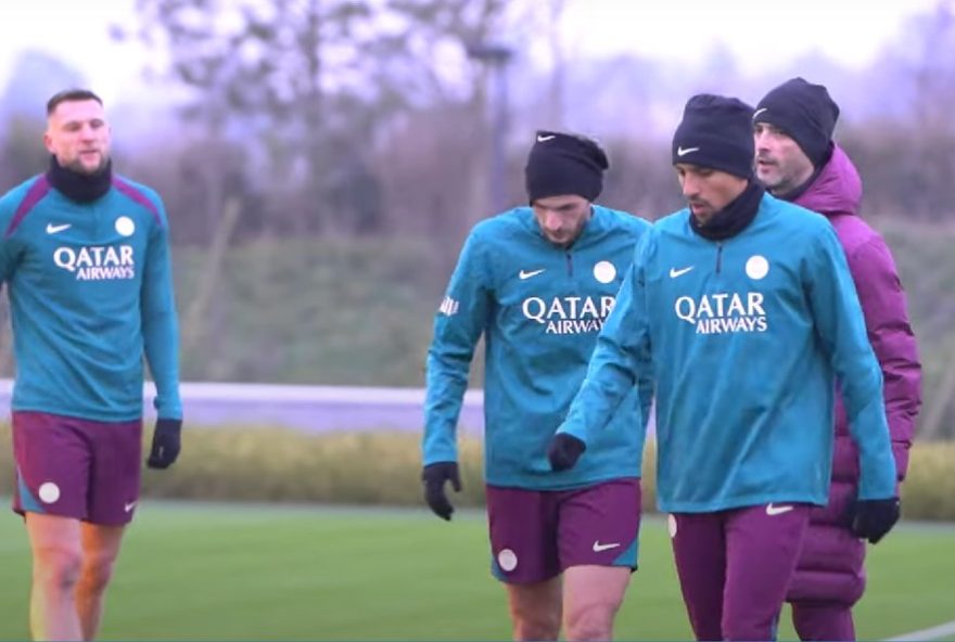 khvicha-kvaratskhelia-participa-de-seu-primeiro-treino-no-psg3B-assista-ao-video-do-atacante-georgiano-sendo-apresentado-no-clube-frances