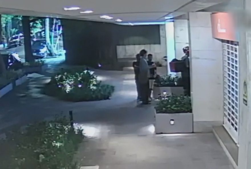 ladrao-disfarcado-de-entregador-rouba-joias-de-escritorio-de-advocacia-no-rs ladrao-disfarcado-de-entregador-rouba-joias-de-escritorio-de-advocacia-no-rs