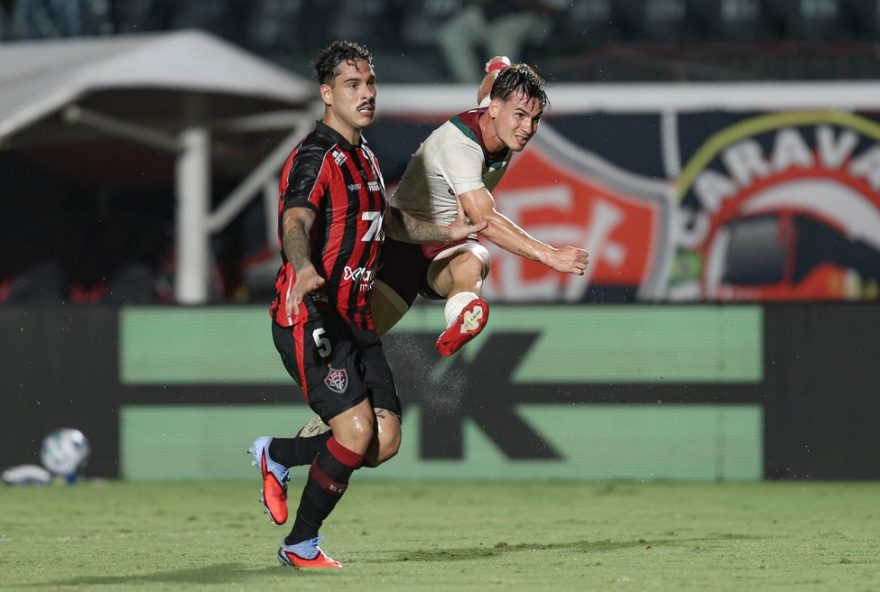 lavega-brilha-em-oportunidade-unica-e-mostra-talento-no-fluminense