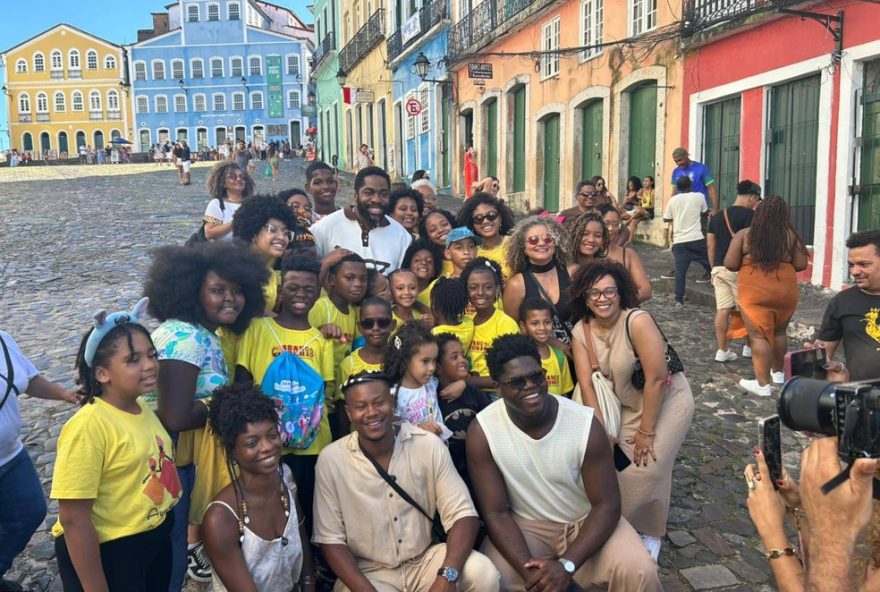 lazaro-ramos-lanca-livro-infantil-em-parceria-com-instituto-riomemoriaacao lazaro-ramos-lanca-livro-infantil-em-parceria-com-instituto-riomemoriaacao