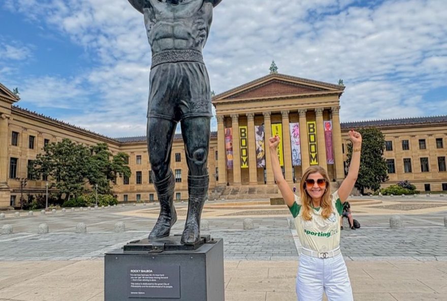 leila-pereira-recria-cena-de-rocky-balboa-em-comemoracao-a-classificacao-do-palmeiras
