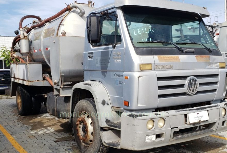 leilao-cagece3A-sandero-avariado-por-r24-7-mil-e-caminhao-por-r24-120-mil-veiculos-usados-em-leilao-virtual-com-diversos-lotes