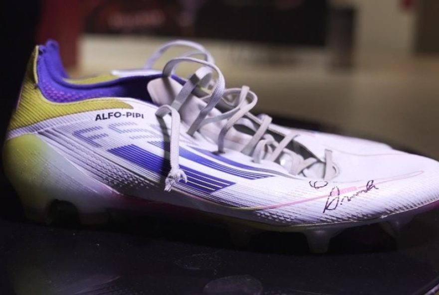 leilao-solidario-reune-pecas-de-zico2C-arrascaeta-e-outros-craques-para-projeto-social-de-flavio-canto-no-rio-de-janeiro leilao-solidario-reune-pecas-de-zico2C-arrascaeta-e-outros-craques-para-projeto-social-de-flavio-canto-no-rio-de-janeiro