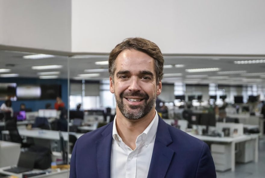 leite3A-respeito-caiado-e-ratinho2C-mas-minha-jornada-me-permite-oferecer-um-caminho-independente-1 leite3A-respeito-caiado-e-ratinho2C-mas-minha-jornada-me-permite-oferecer-um-caminho-independente-1