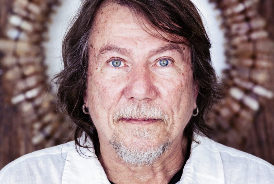 lenine-lanca-disco-eita-apos-crise-existencial