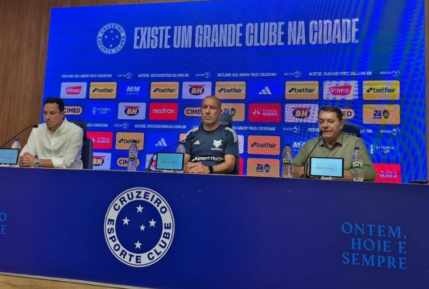 leonardo-jardim-deixa-o-cruzeiro3A-tite-e-cotado-para-substitui-lo leonardo-jardim-deixa-o-cruzeiro3A-tite-e-cotado-para-substitui-lo